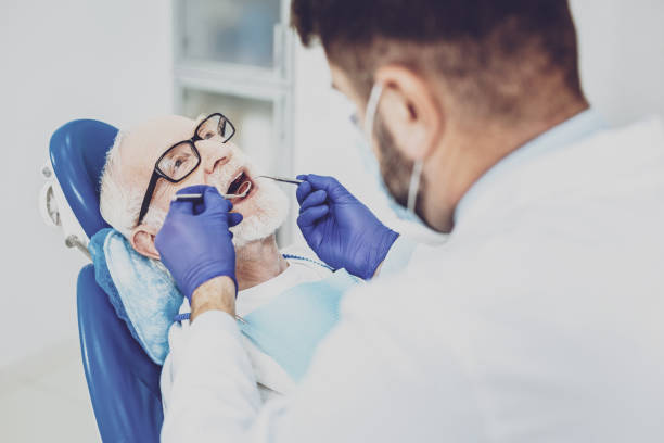 Best Emergency Dental Extractions in East Bronson, FL